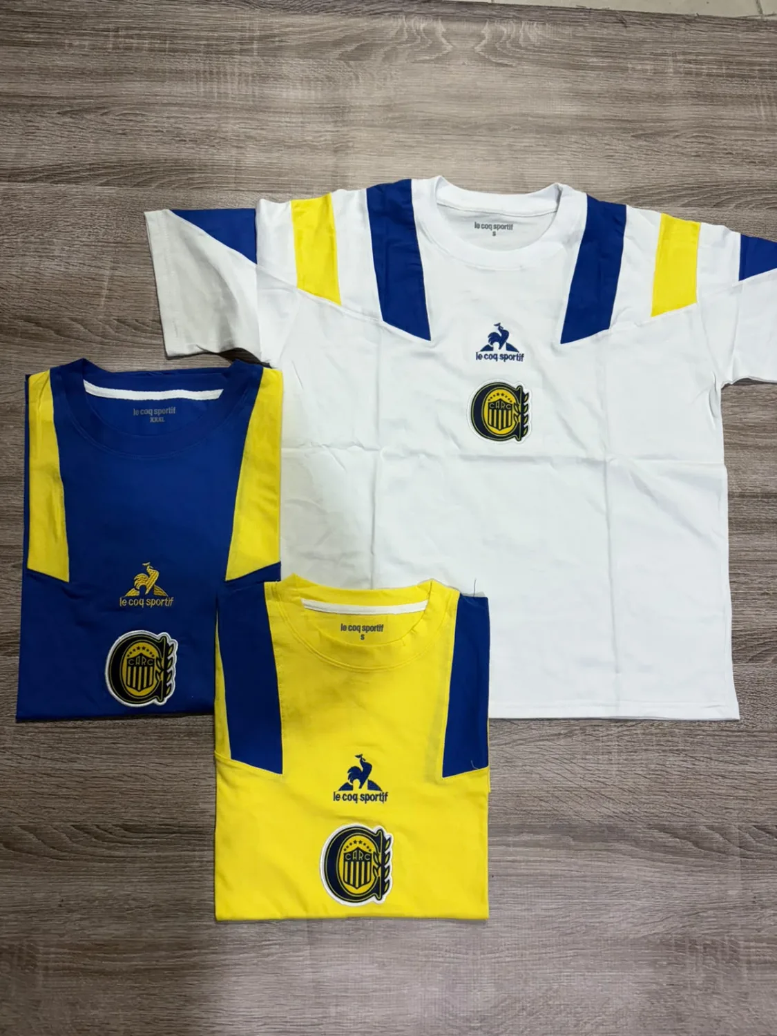Remera cuadro central